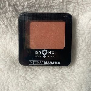 Bronx intense blusher